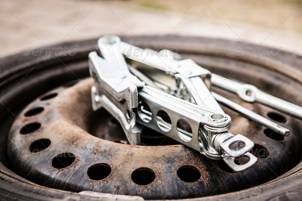 Changing tires (Misc) Photo Download